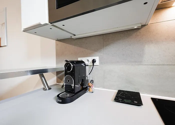 Charming Duplex Loft In Center 프라하