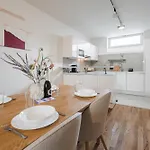 Apartment Charming Duplex Loft In Center Prag
