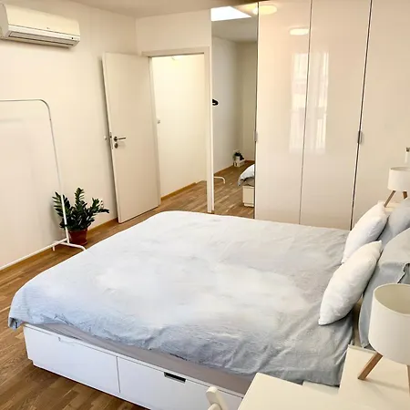 Apartment Charming Duplex Loft In Center Prague