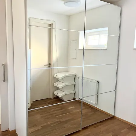 Charming Duplex Loft In Center דירה *