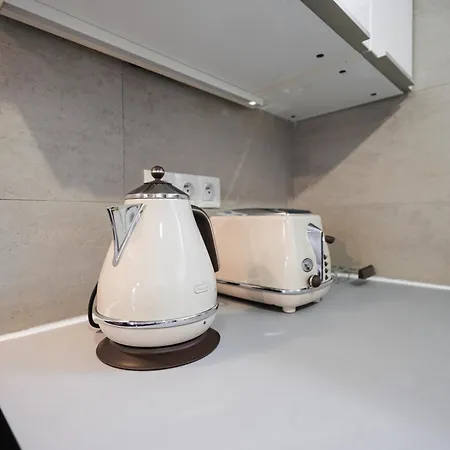 דירה Charming Duplex Loft In Center *