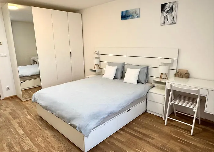 Daire Charming Duplex Loft In Center